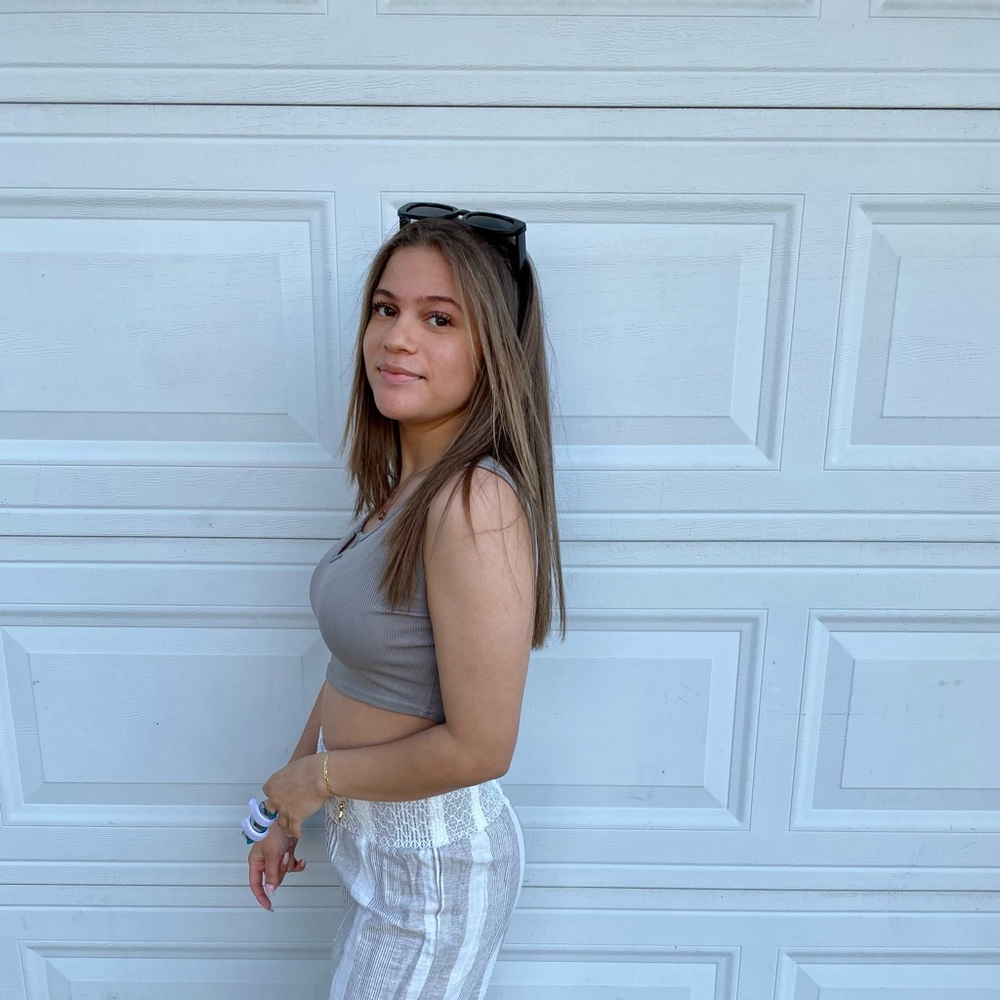 Meet your Posher, Felicia